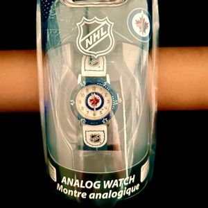 ANALOG WATCH - NHL WINNIPEG JETS - YOUTH - UNOPENED BOX - VINTAGE